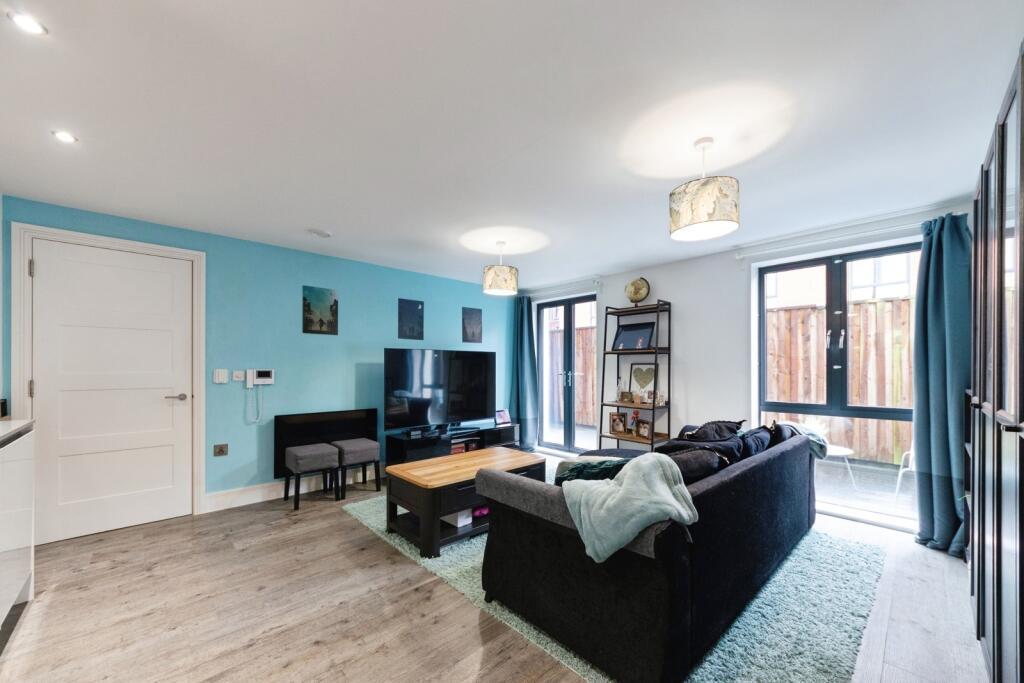 Additional image 2 of Alcester Road, Moseley, West Midlands, B13