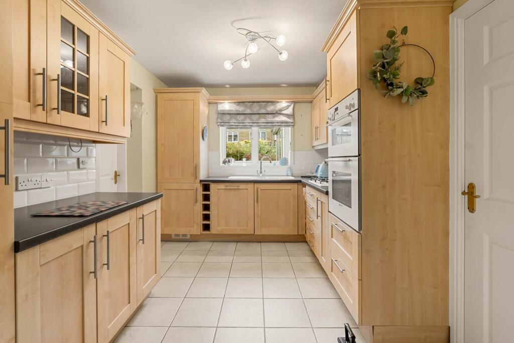 House in Kirklees, West Yorkshire - View 3