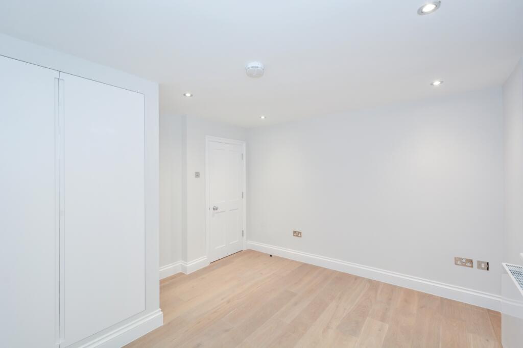 Apartment in London, Marylebone - View 5