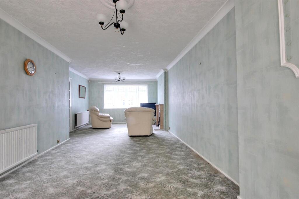 House in Willerby, East Riding of Yorkshire - View 4