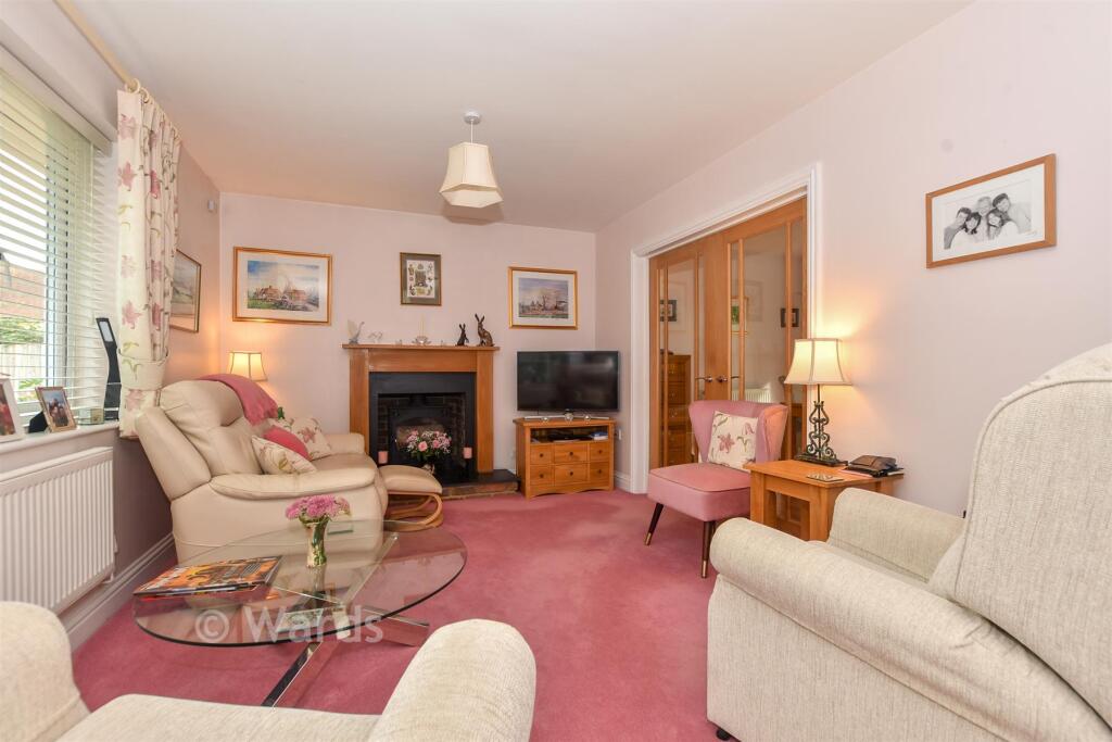 House in Tonbridge - More
