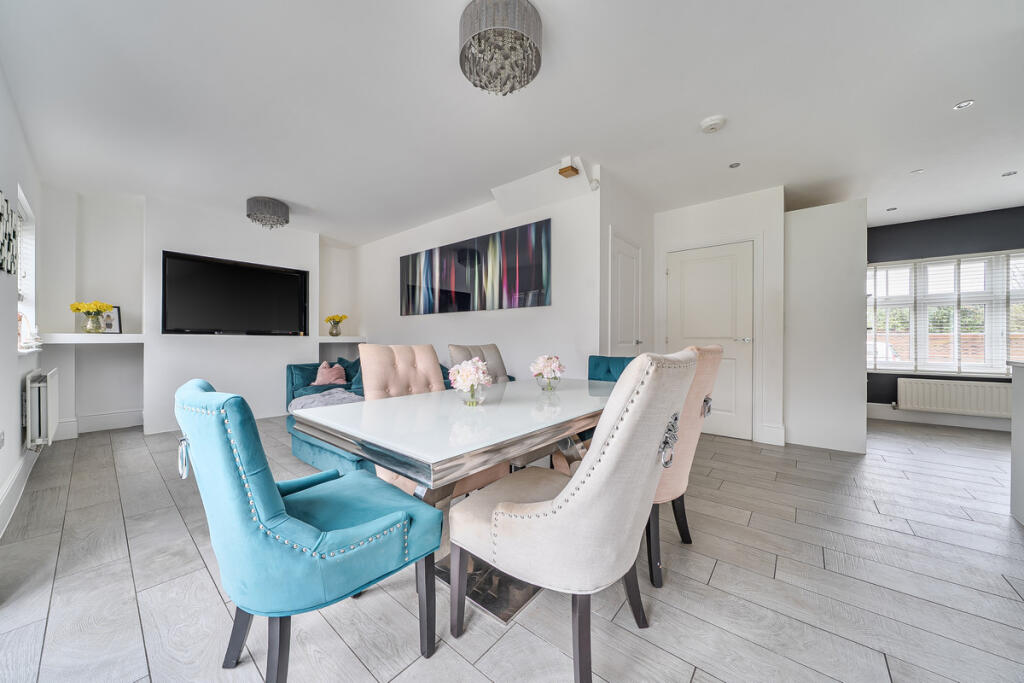 Additional image 5 of Engine Close, Bromsgrove, B60