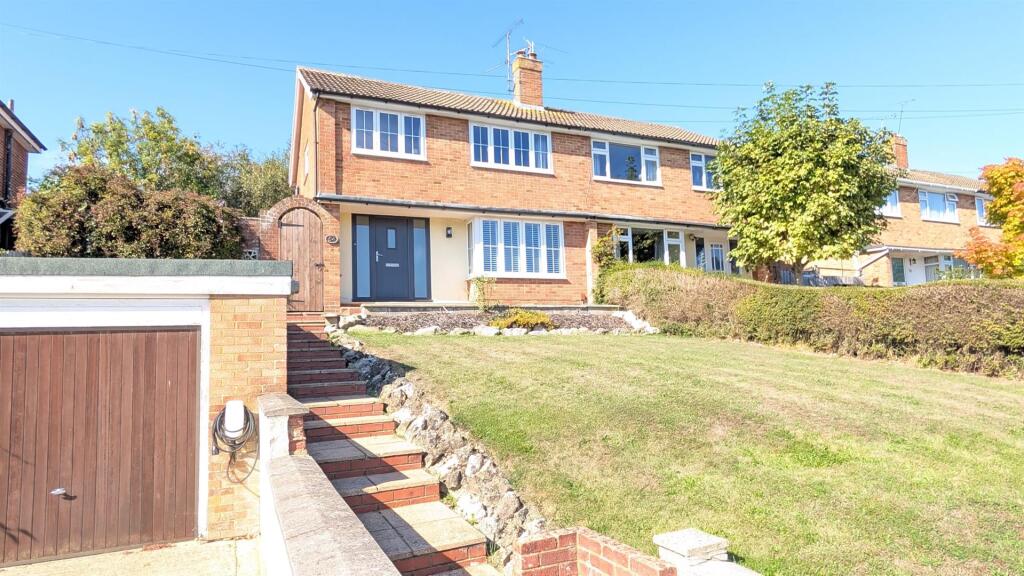 Main image of property: Cedar Grove, Hempstead, Gillingham