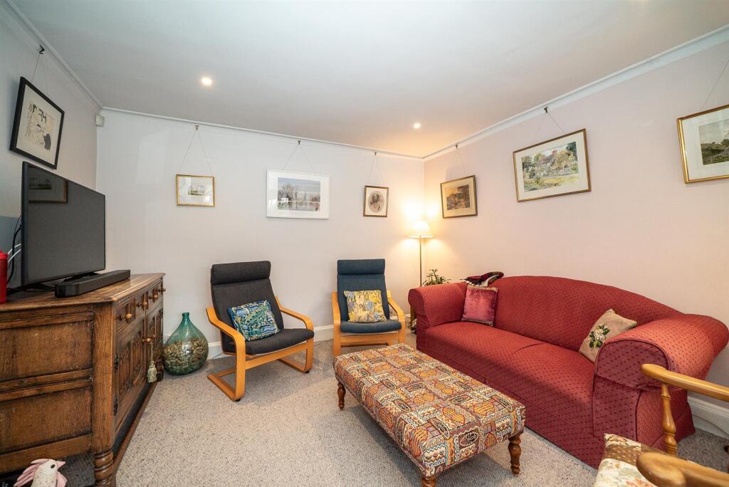 Additional image 7 of Townsend Drive, St. Albans