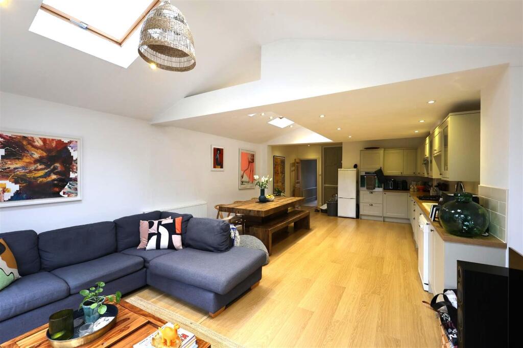 House in Tonbridge - View 4