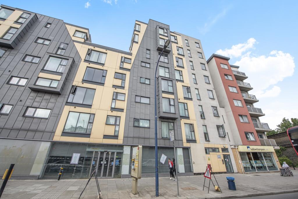 Apartment in London - View 5