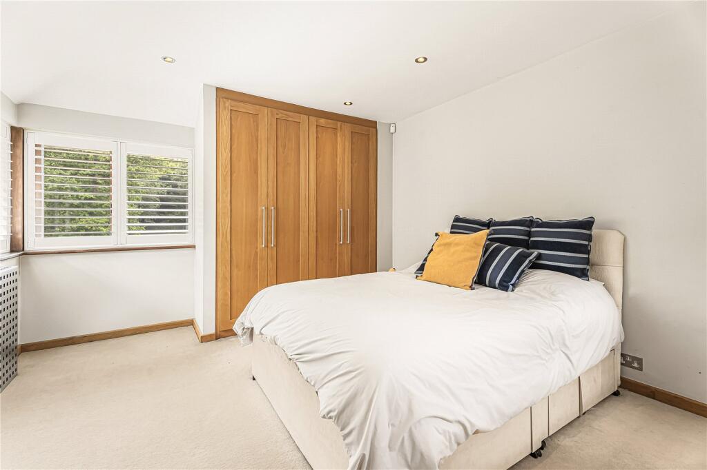 Additional image 19 of Park Street Lane, Park Street, St. Albans, Hertfordshire, AL2