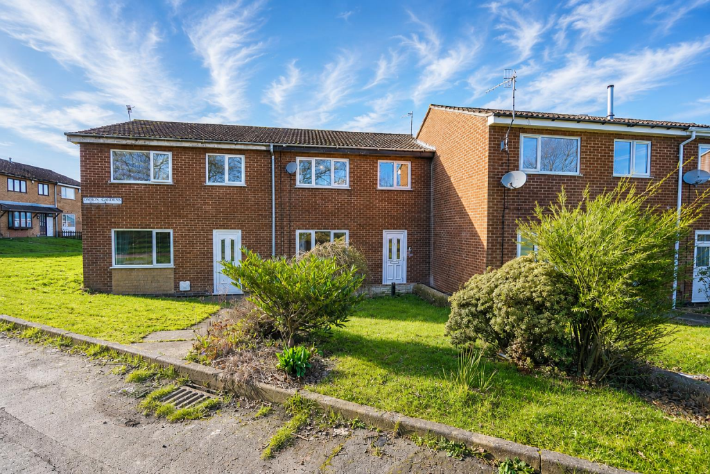 Main image of property: Daron Gardens, Nottingham