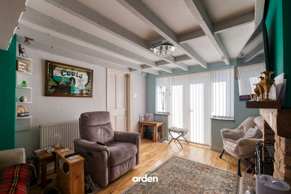 House in Bromsgrove, Catshill and North Marlbrook CP - More