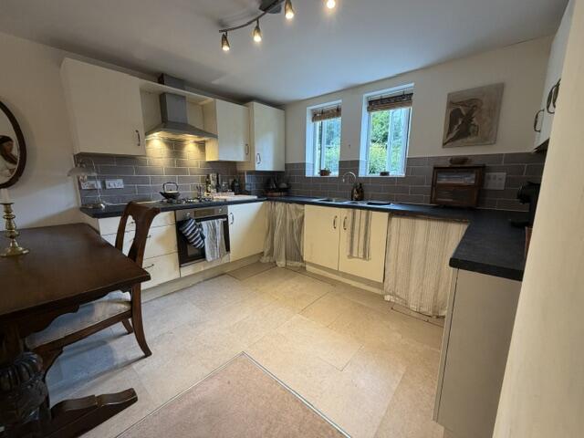 Apartment in Truro - View 2