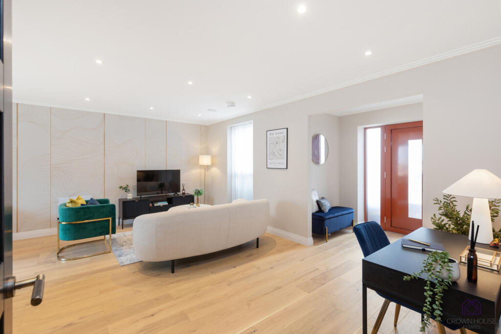 Main image of property: Upper Lattimore Road, St. Albans, Hertfordshire, AL1