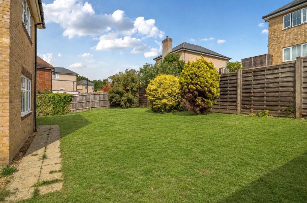 House in Guildford, Surrey - More