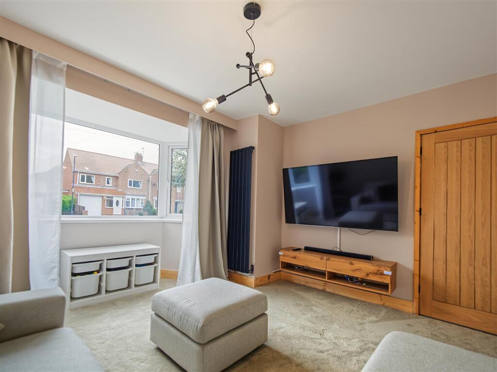 Woodside, East Herrington, Sunderland photo 4