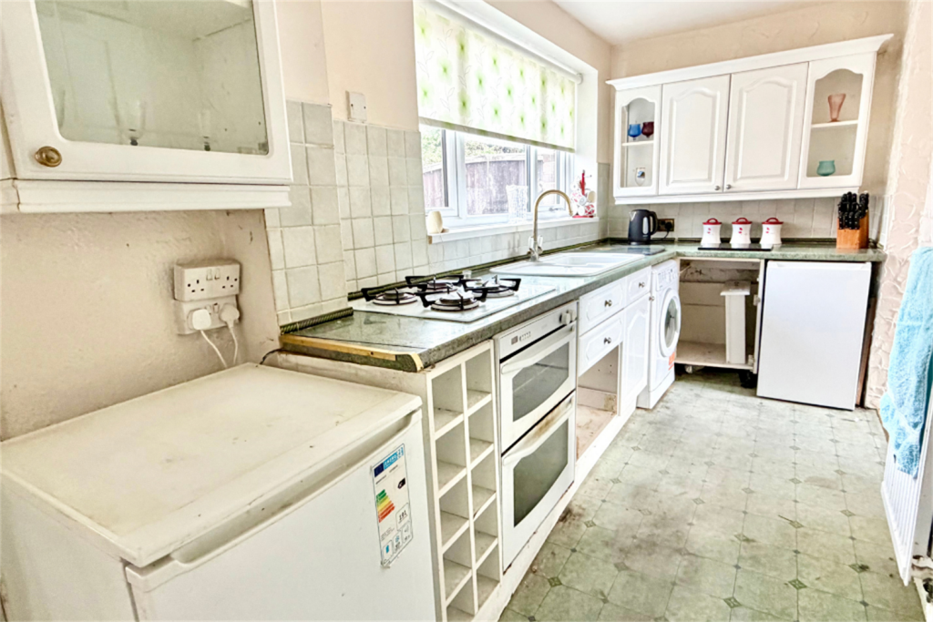 House in Nottingham, Chilwell - View 4