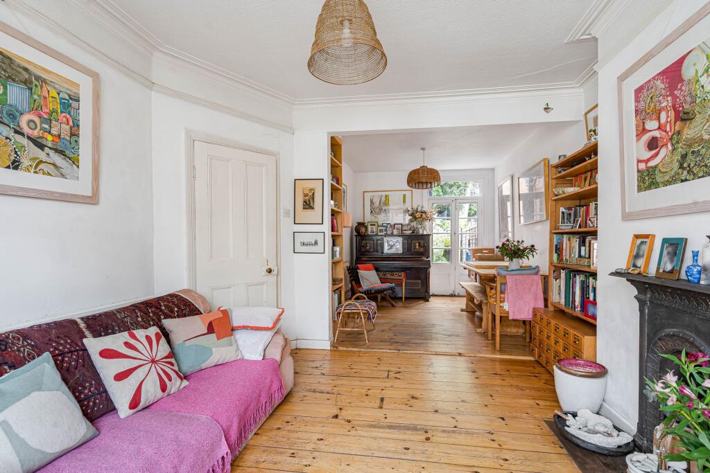 House in Oxford, Iffley Fields, East Oxford - View 2