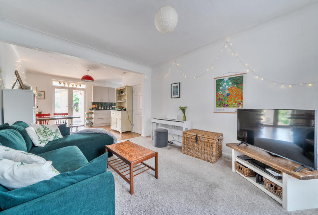 House in London - View 3