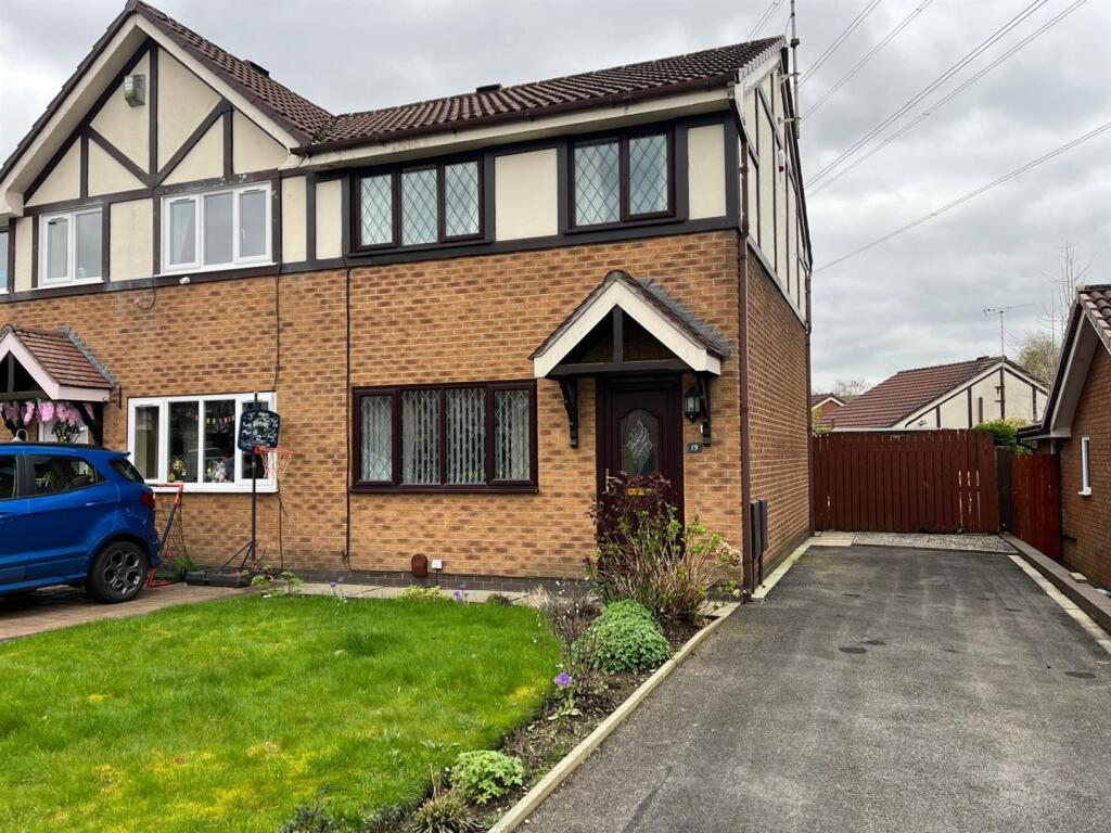 Main image of property: Shawfields, Stalybridge