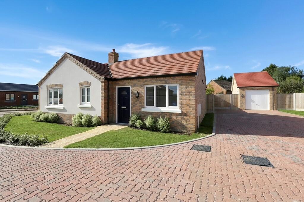 2-bed bungalow on The Elms, Emneth, Wisbech, Norfolk, PE14 0DY, £285,000