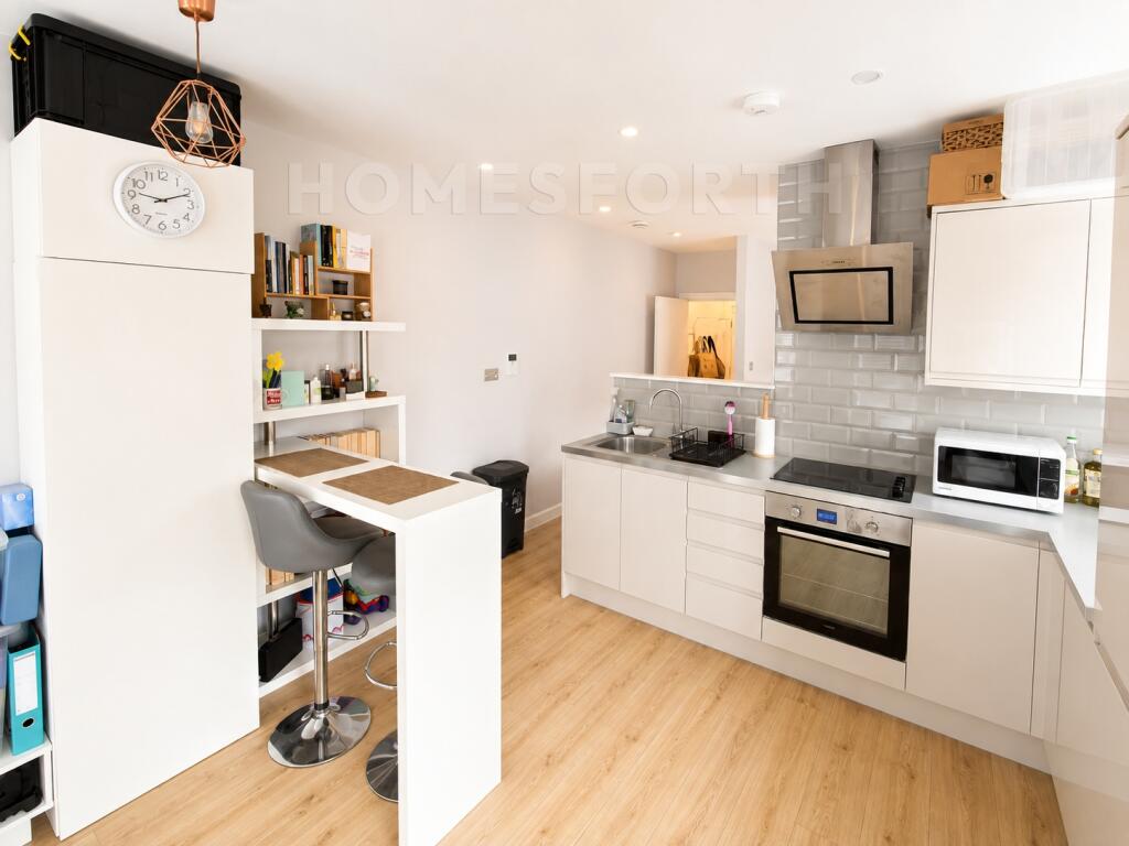 Apartment in Dartford - More