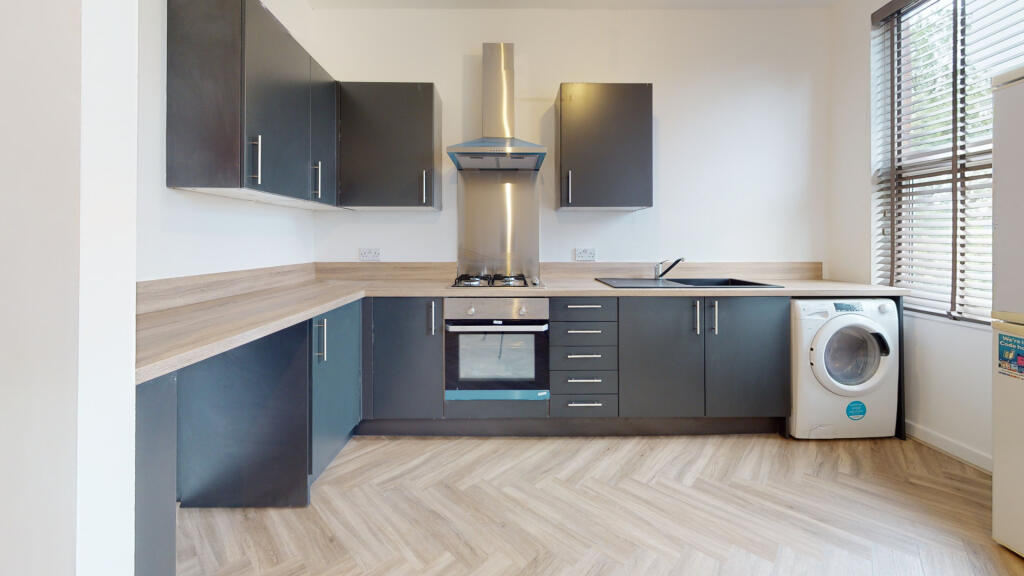 Moorland Avenue, Leeds - View 6