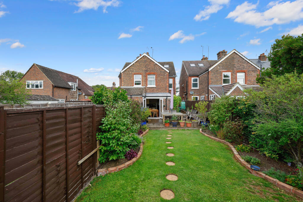 House in Redhill - View 2