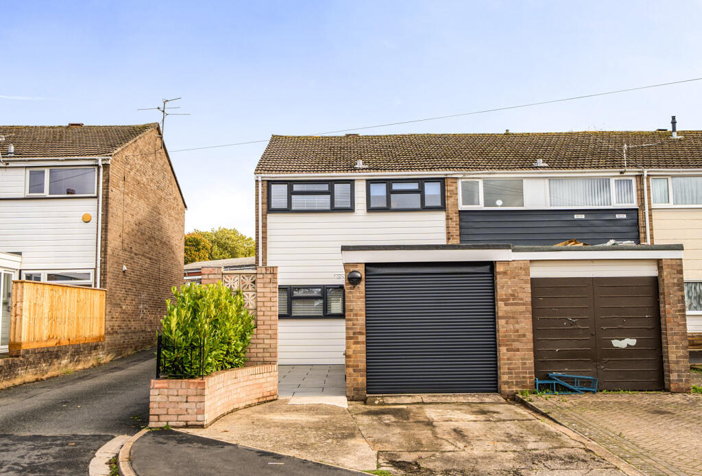 3-bed terraced on Hunters Road, Hanham, Bristol, Gloucestershire, BS15, £325,000
