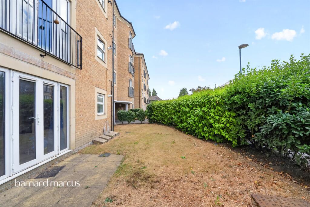 Apartment in London - View 5