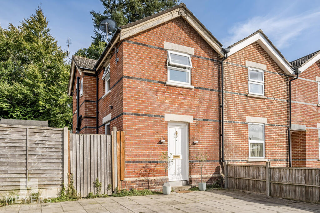 Main image of property: Wentworth Drive, Broadstone, BH18 8