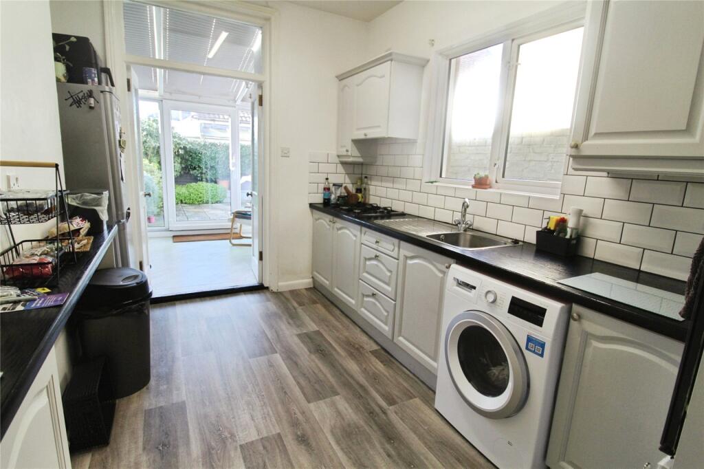 Hatfield Road, Southsea, Hampshire, PO4 - View 2