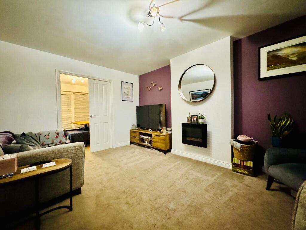 Falmouth Close, Redcar, North Yorkshire, TS10 photo 2
