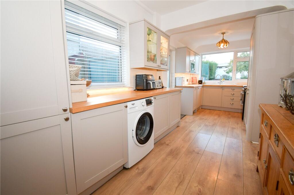 Kings Lane, Higher Bebington, Wirral photo 4