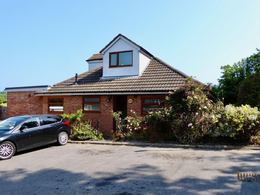 3-bed bungalow on Mulberry Close, Ramsgate, CT11 8EW, £349,995