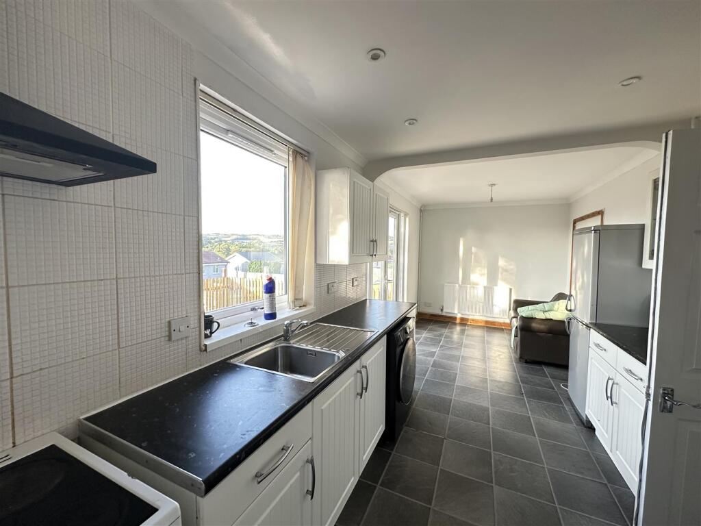 House in Bath - View 2