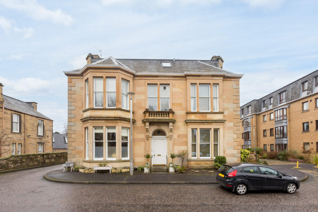 Main image of property: 4/7 Gillsland Road, Morningside, EH10 5BW