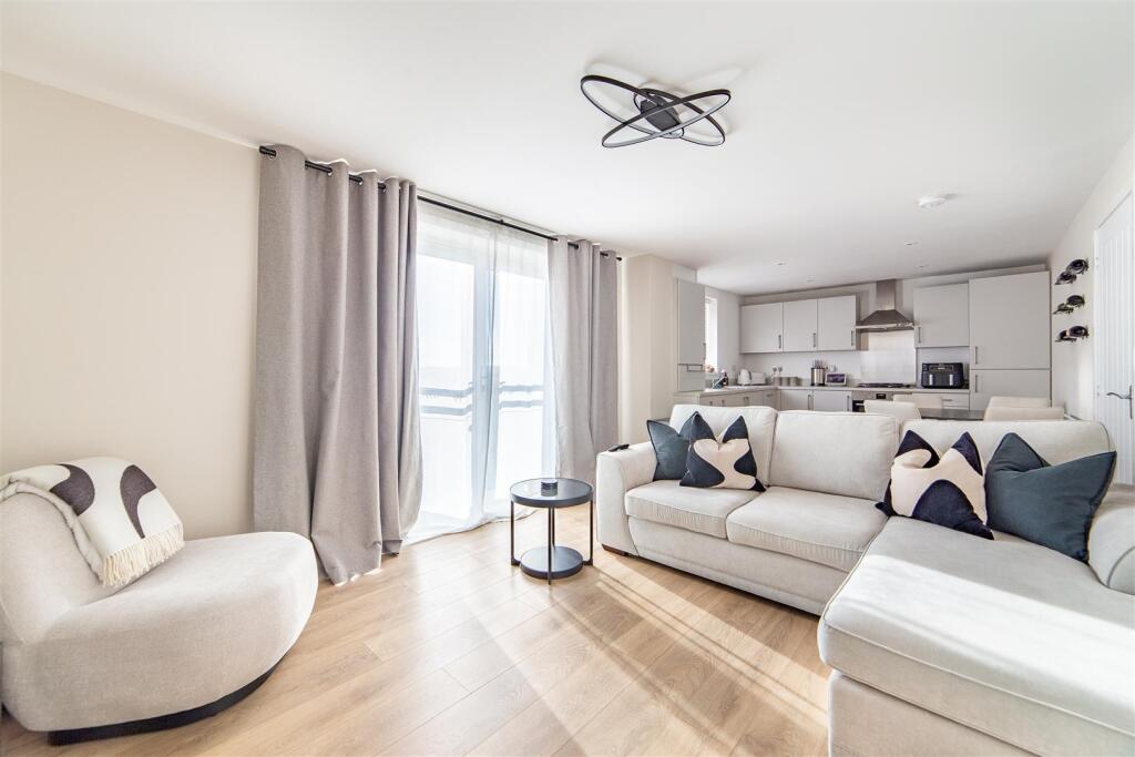 Apartment in Newcastle upon Tyne, The Maples, Middle Brunton - View 2