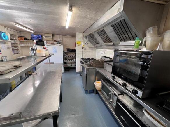 Bar Kitchen c.jpg