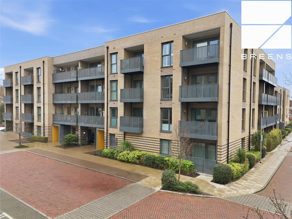 1-bed flat on Merriam Close, London, £349,995