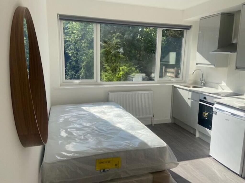Apartment in London - View 4
