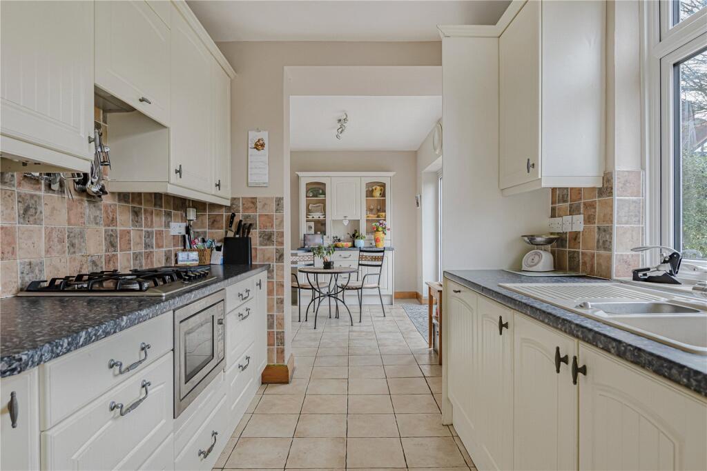 House in London - View 5