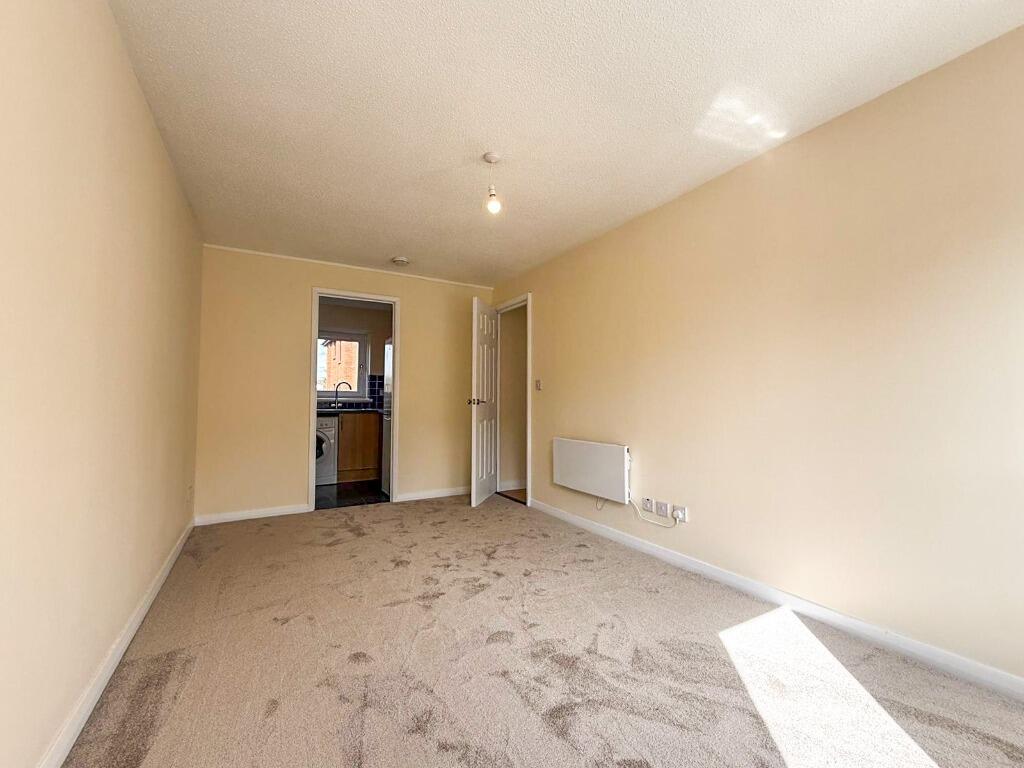 Caird Gardens, Hamilton, South Lanarkshire, ML3 photo 4