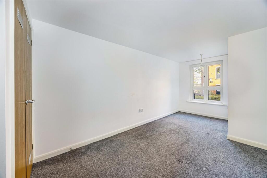 Main image of property: Short Stairs, Nottingham