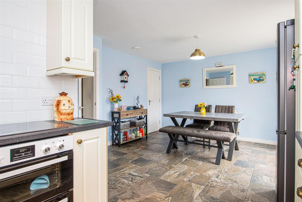 House in Weldon, North Northamptonshire - View 4