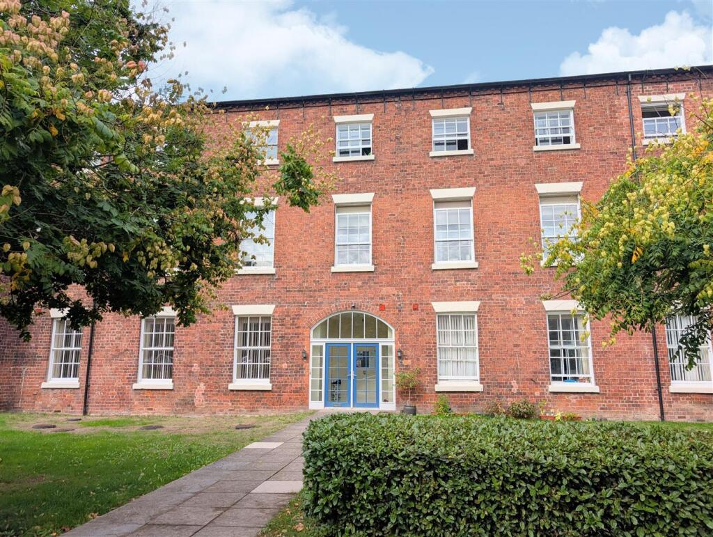 Apartment in Shrewsbury