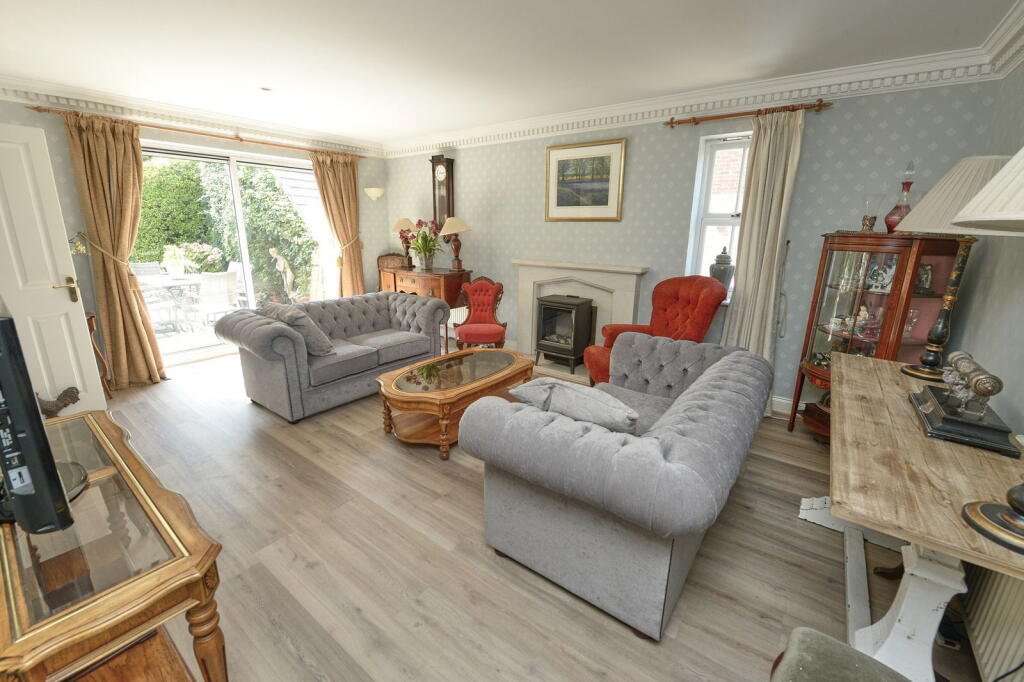 House in Hart, Elvetham Heath - View 3