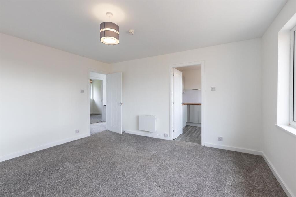 House in Perth - View 3