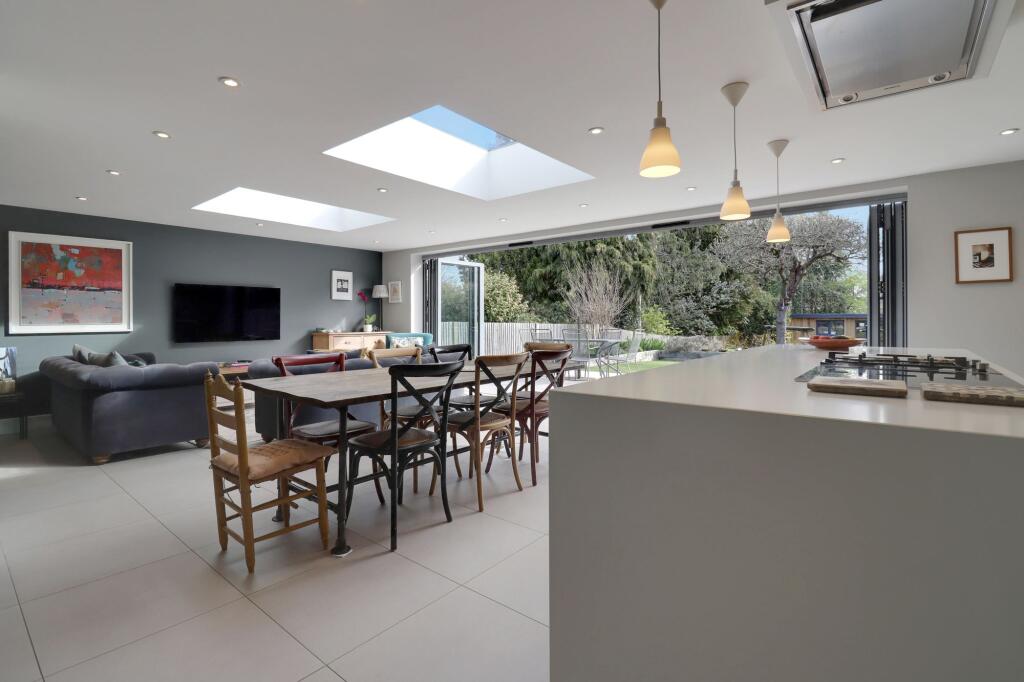Thistledene, Thames Ditton, KT7 - View 3