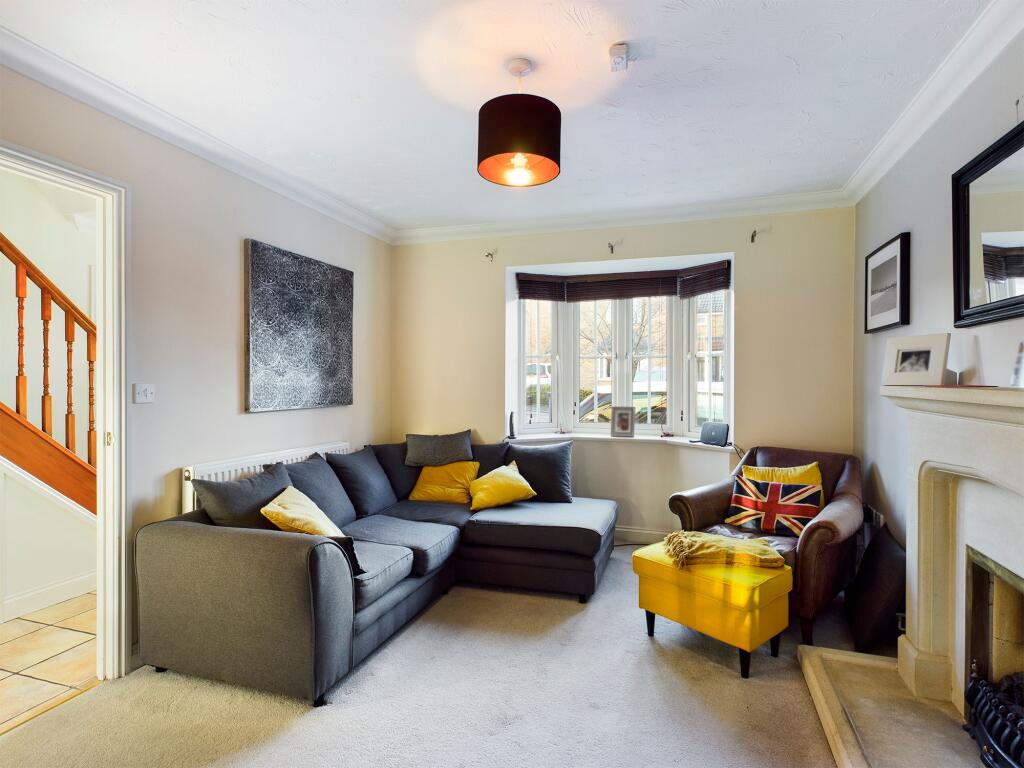 House in Towcester, West Northamptonshire - View 2
