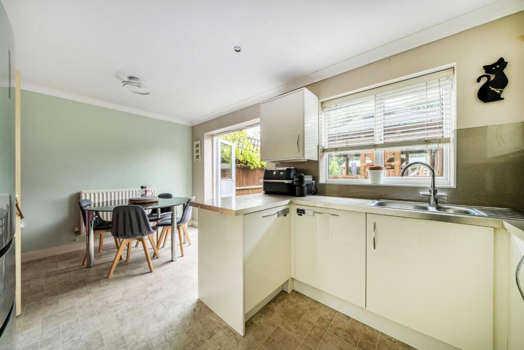 House in Rochester - View 4