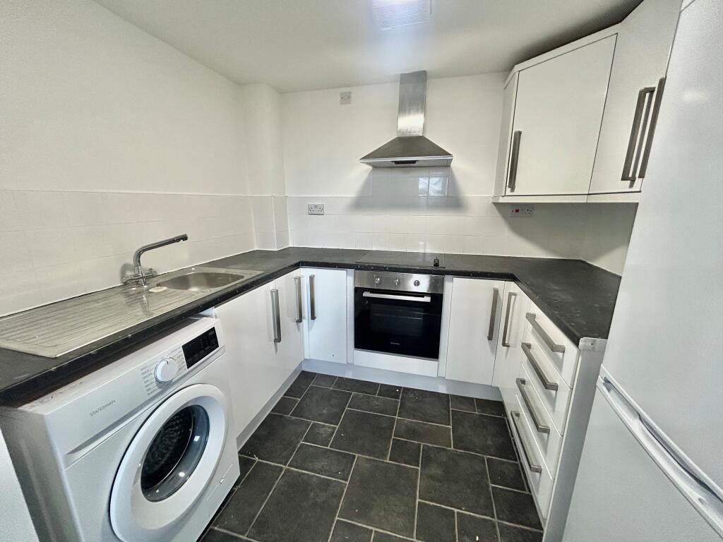 Main image of property: Mansfield Road, NOTTINGHAM