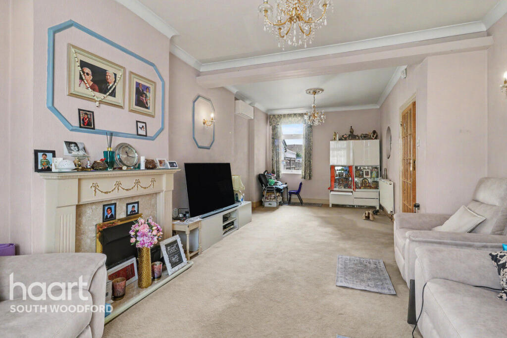 3-bed semi-detached on Cowslip Road, London, £750,000